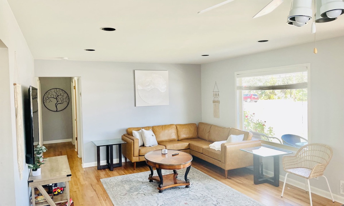 Dupont House | Spacious Home Central to DT Denver and Boulder w/2 Kitchens and Yard