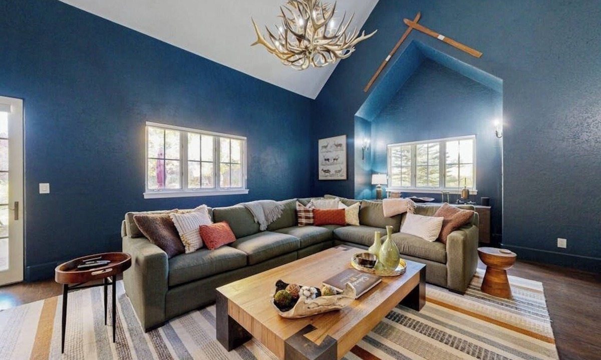 Cordillera House | Spacious home w/private hot tub, modern kitchen, grill & great location