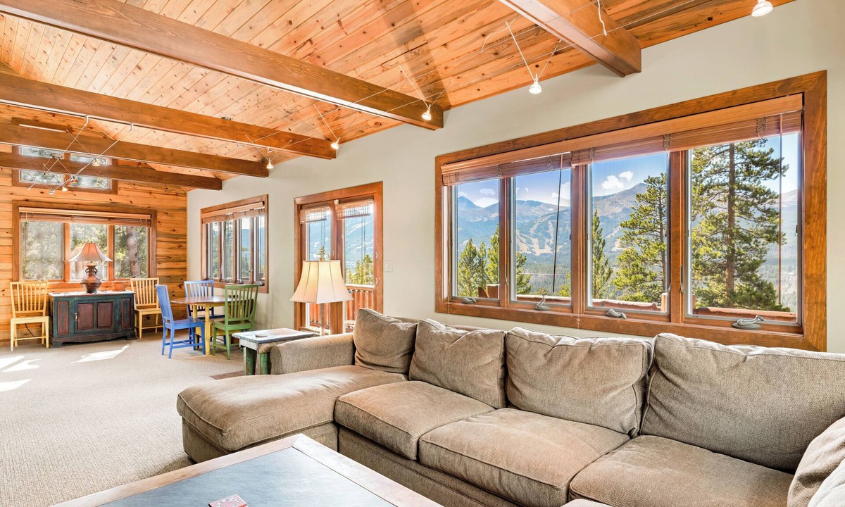Forest Hills House | Spacious House with Excellent Ski Area Views