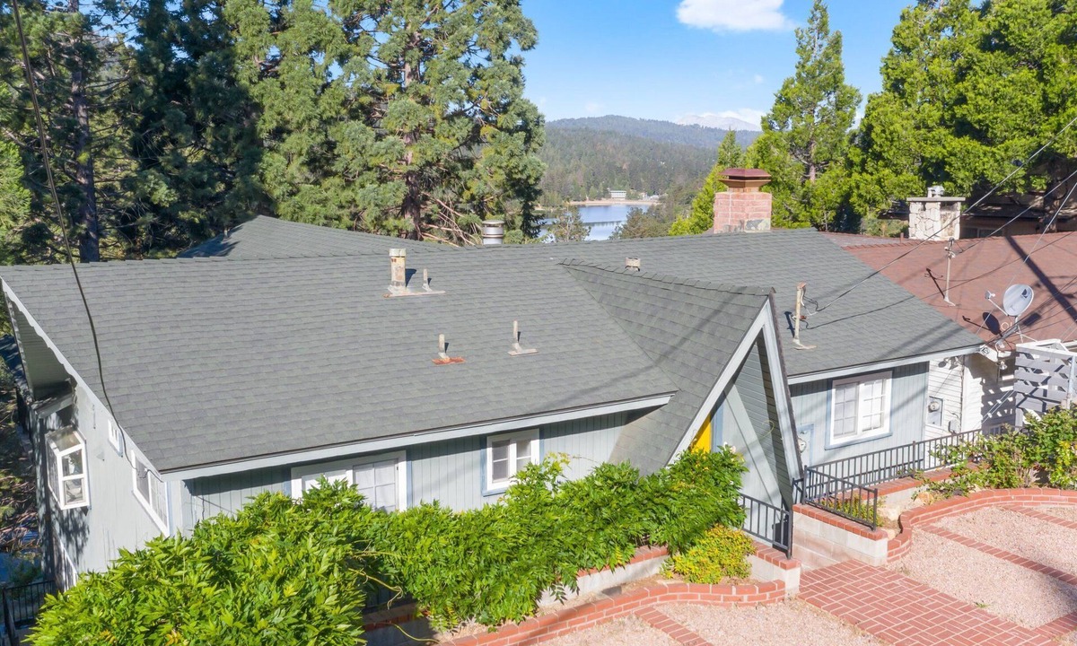 Crestline House | Spacious Lake View Mountain Home - Walk to Lake - Exceptionally Clean