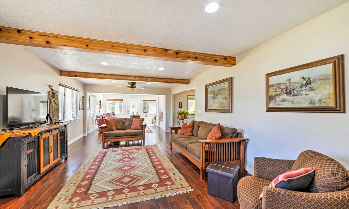 Mancos Cottage | Spacious Mancos Home w/Furnished Deck & Yard!