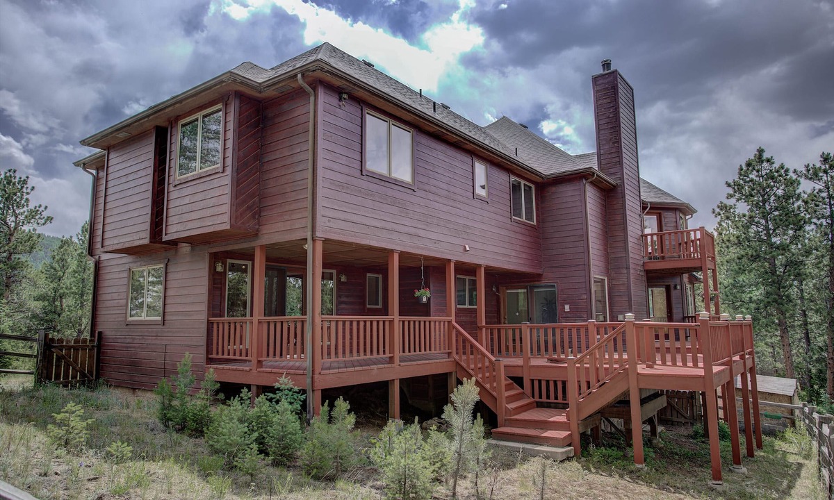 Pine House | Spacious mountain home