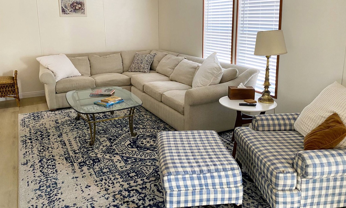 Bullhead City House | Spacious, Pet-friendly, Large deck, Sleeps 10