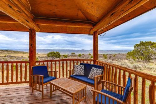 Glenwood Springs House | Spacious Rifle Cabin w/Deck + Mountain Views!