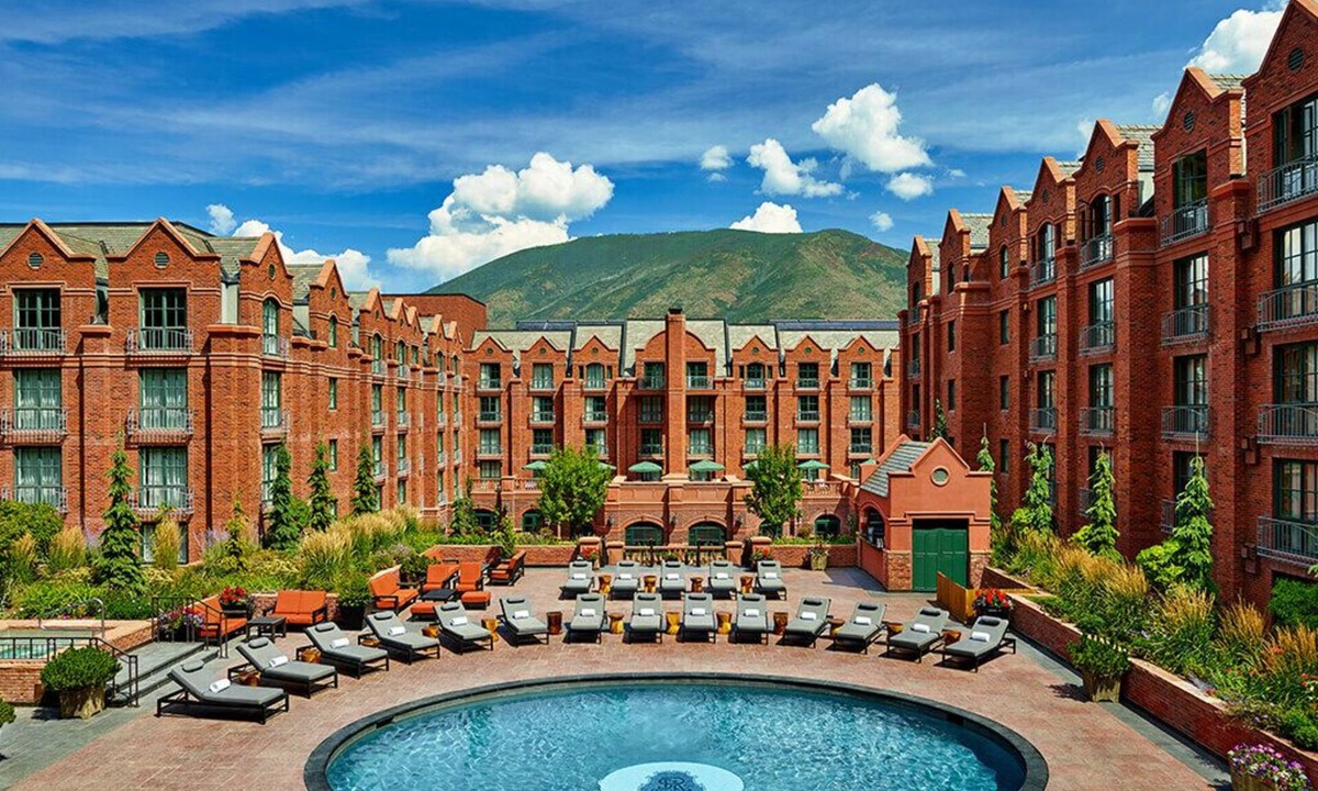 Downtown Hotel | St. Regis 3 Bedroom 3 Bathroom Residence Aspen