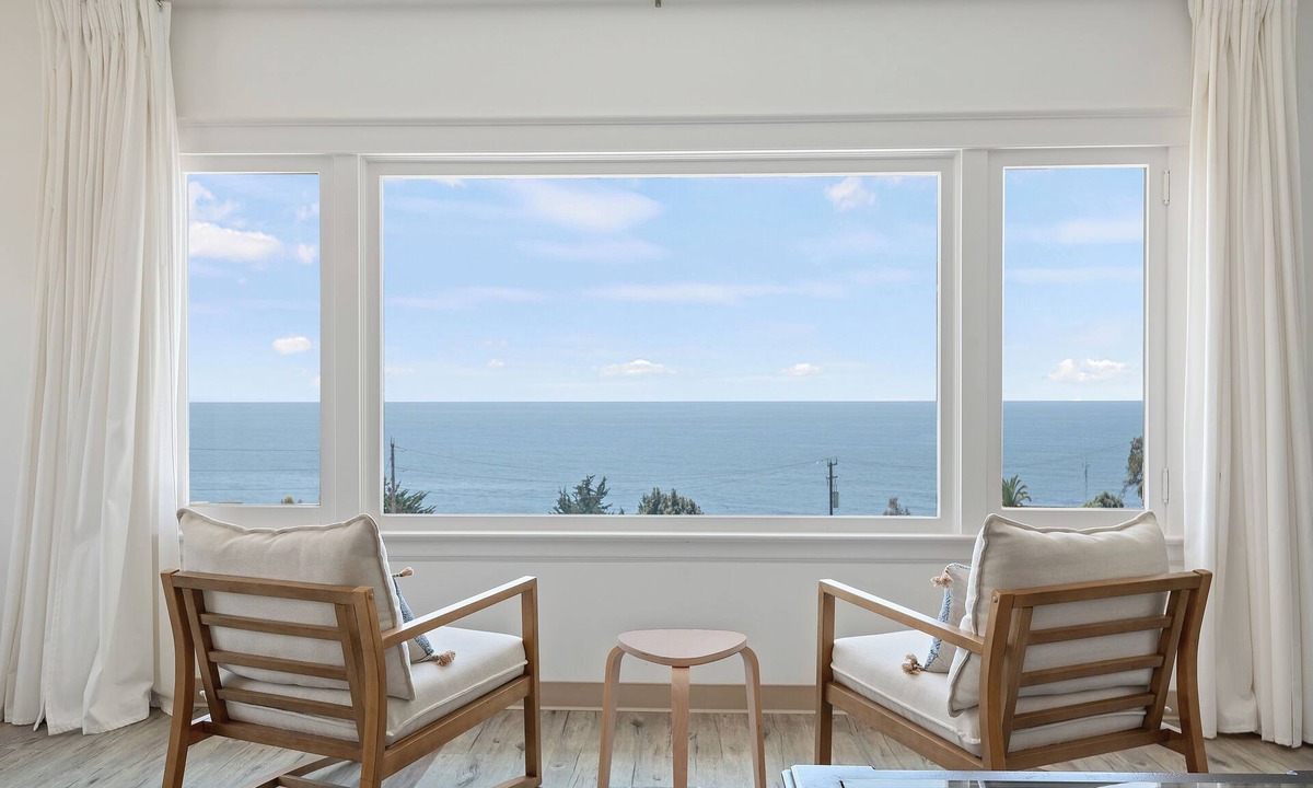 Summerland House | Steps to Beach and Town! Ocean Views! Space for 7!