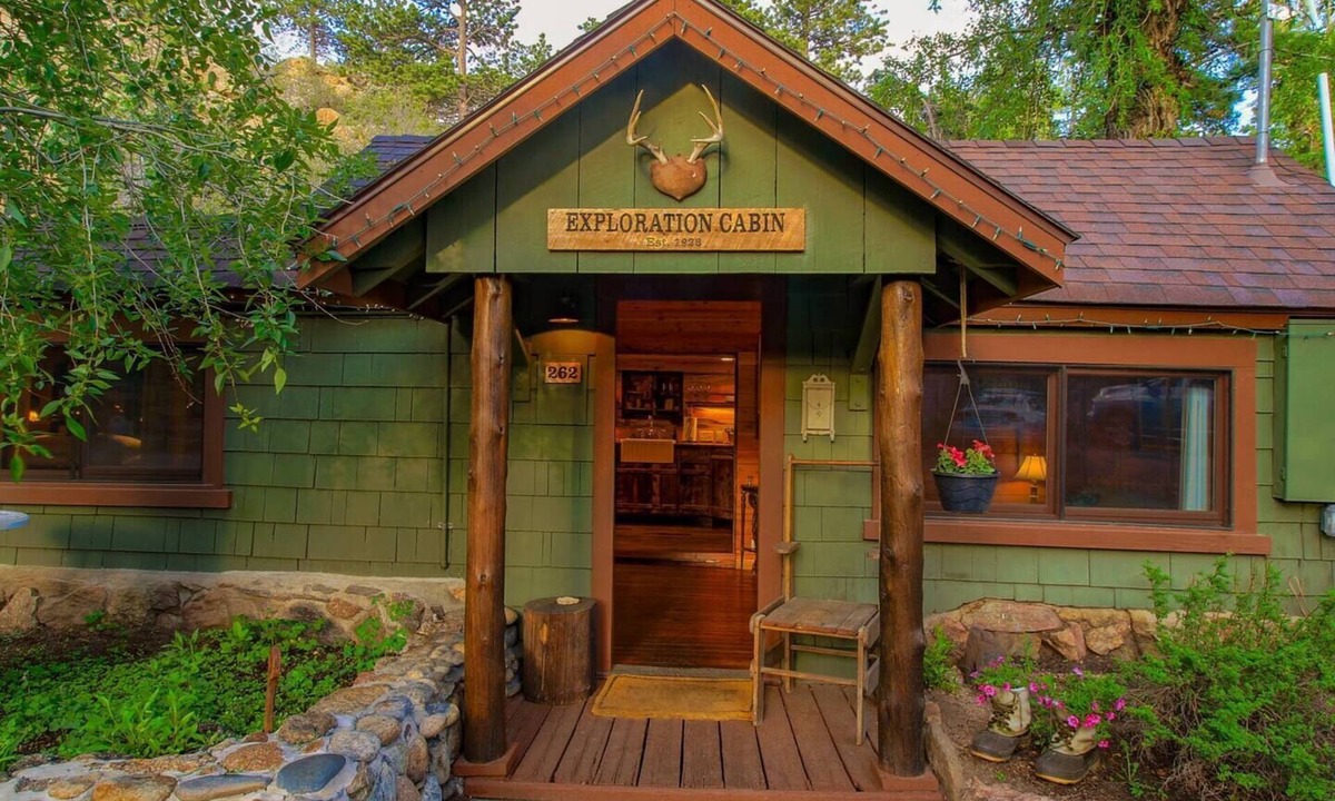 Estes Park Cabin | Storybook Exploration Cabin - Best of Cozy Colorado Mountain Cabins - Prime Loc