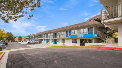 Elko Hotel | Studio 6 Elko, NV