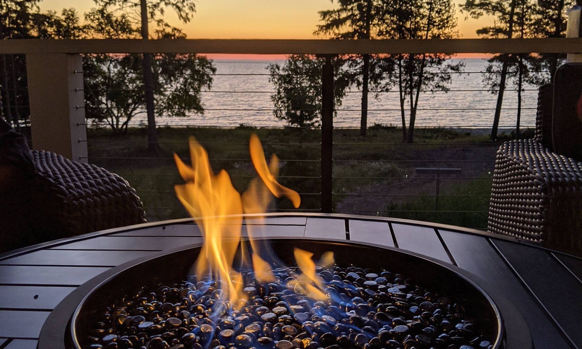 Charlevoix House | Stunning Beachfront Home, Sauna! Several days available in June & August 2026