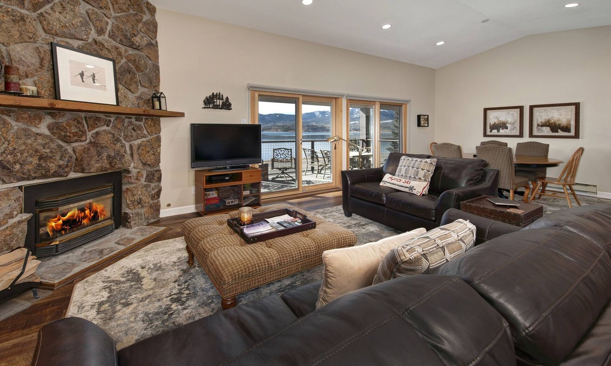Dillon Condo | Stunning Direct Lake Dillon Views from this Top Floor Condo