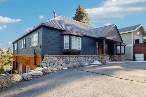Tahoma House | Stunning Home with Private Dock Pier and Beaches Lake Views