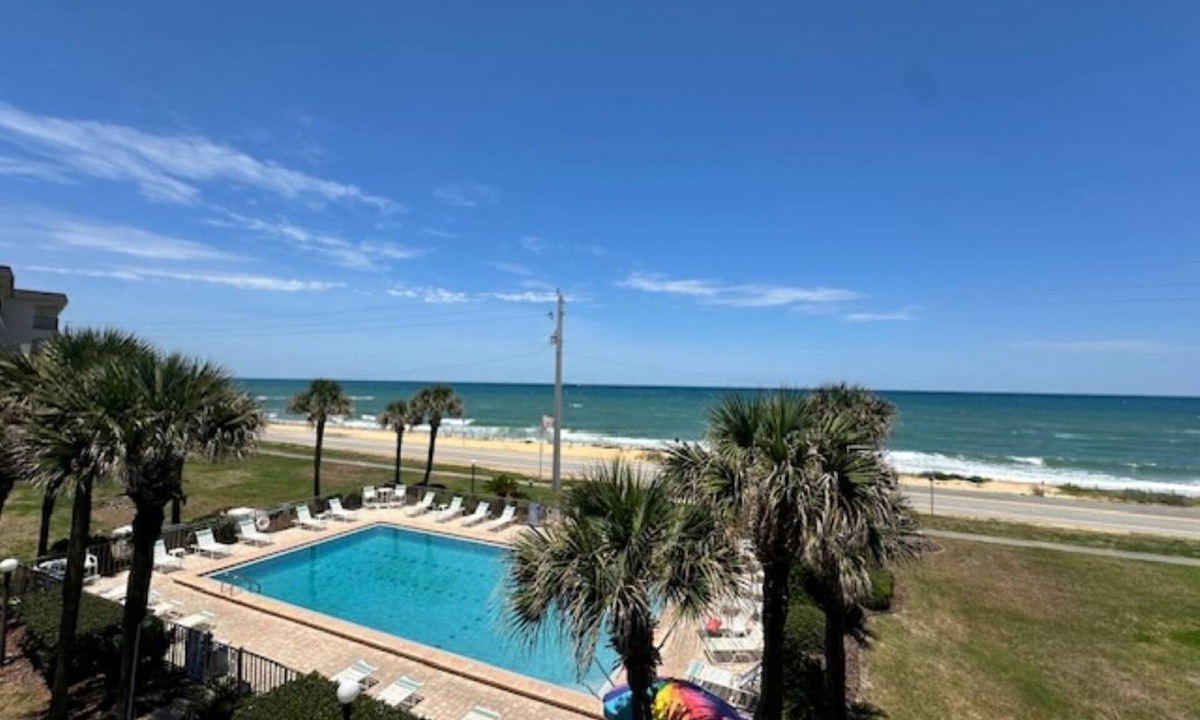 Ocean Breeze Estates Condo | Stunning Pool & Ocean View 2/2 Ormond Beach Condominium