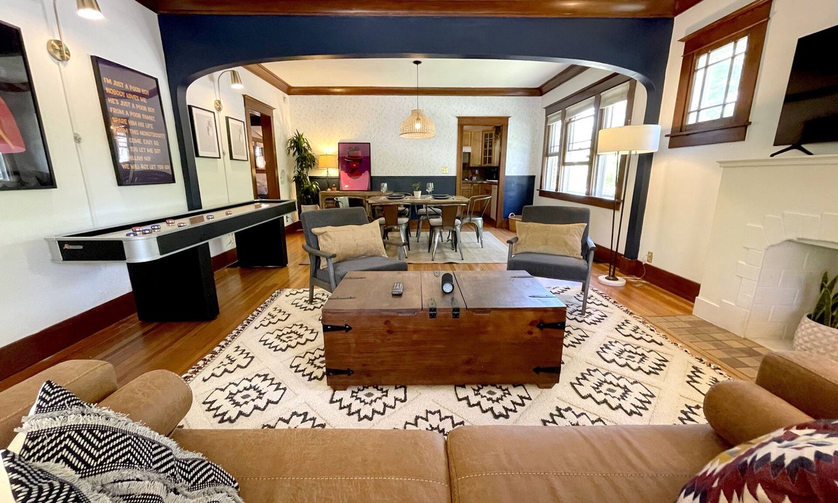Baker House | Stylish and Comfortable Home in the heart of Denver