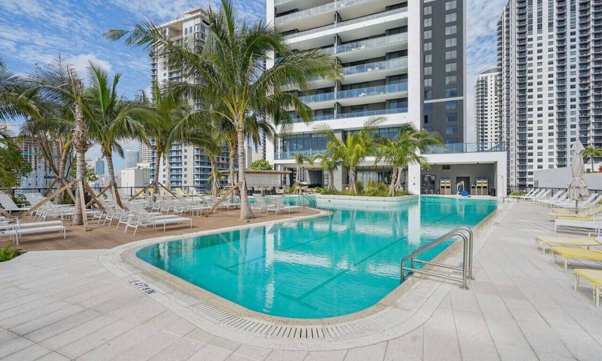 Downtown Miami Apartment | Stylish Downtown Miami Studio | Bay Views & Prime Location