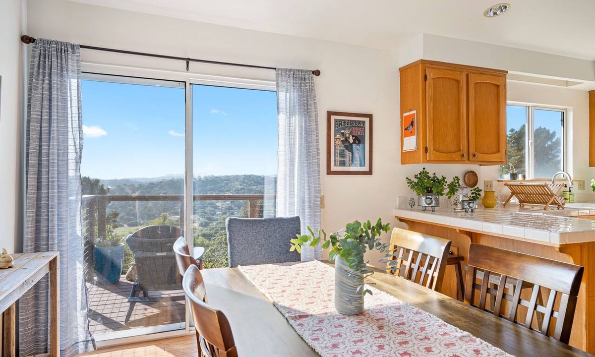 Arroyo Grande House | Stylish Wine Country Hideaway with views