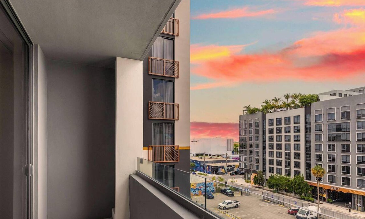 Wynwood Art District Apartment | Stylish Wynwood Studio | Balcony | Miami