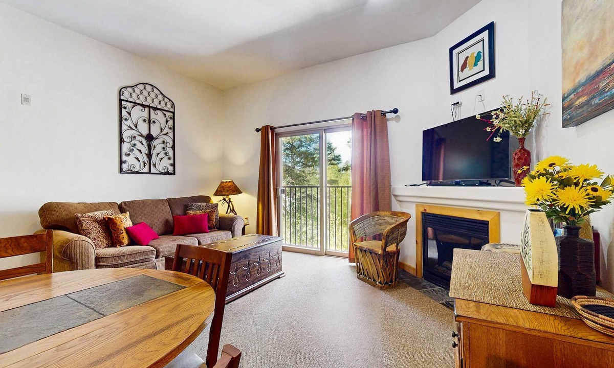 Taos Ski Valley Condo | Sweet Retreat - Ski Valley Condo, Gym, Game Room