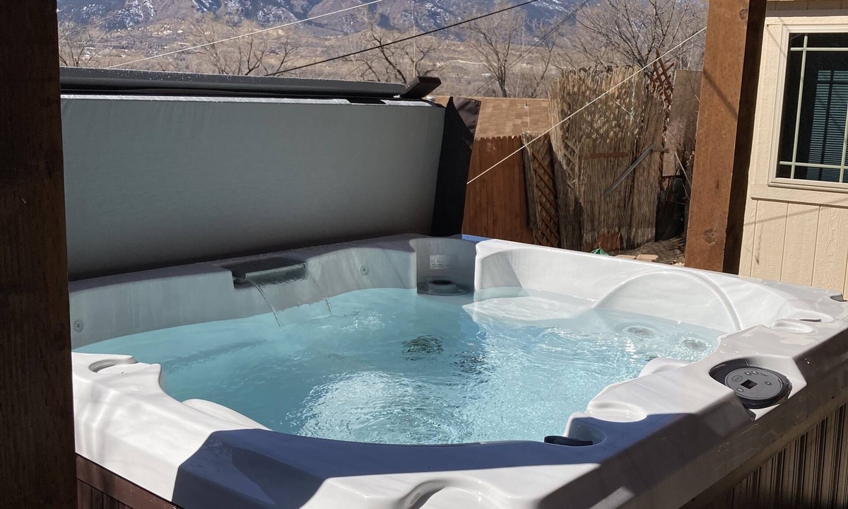 Colorado Springs Bed & Breakfast | Sweetspot Vacation& Short Term Rental for Those on "the Road Less Traveled"