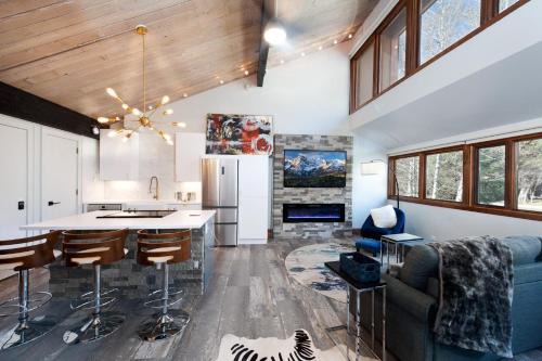 Purgatory Apartment | Tamarron Gambel Oak 733