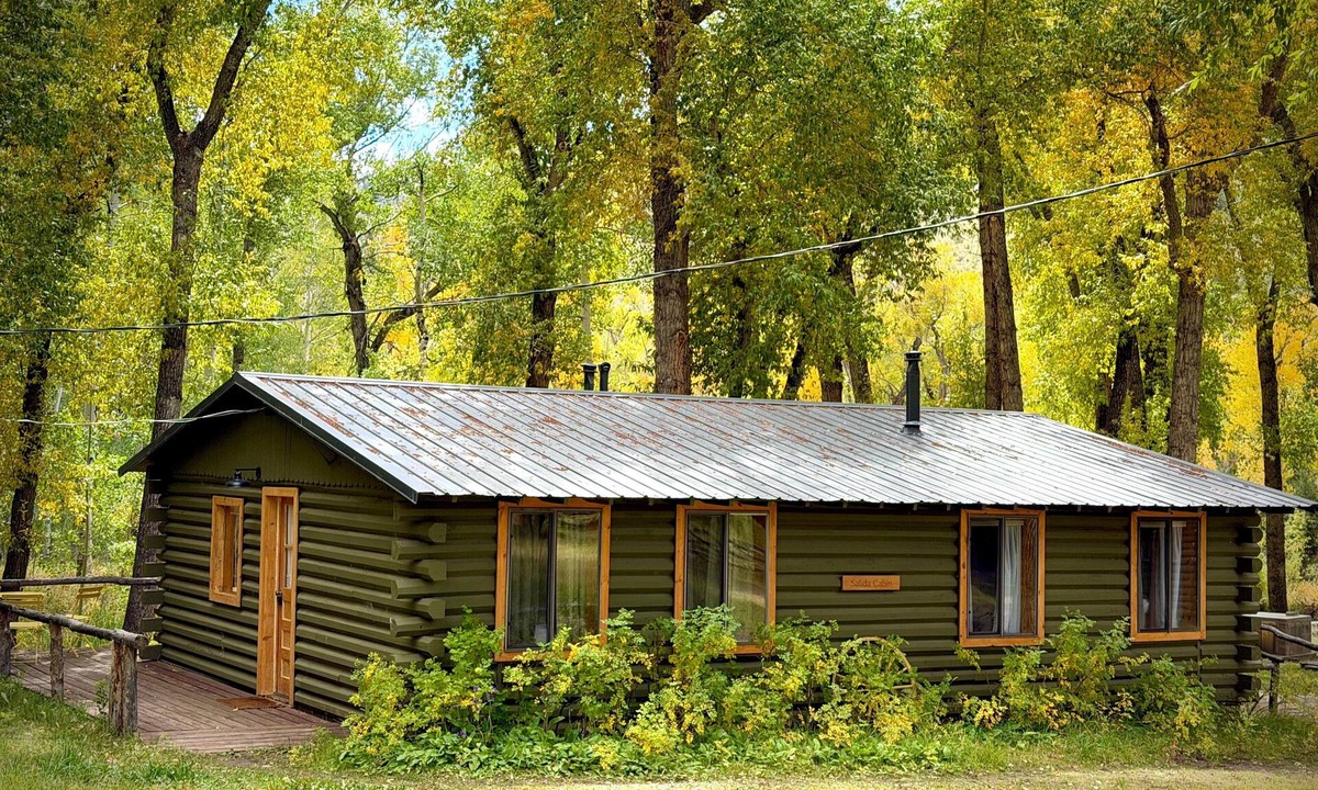 Salida Cabin | TATA River Cabin: The Salida Cabin - Relax and Unwinde