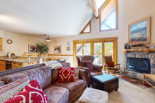 Mountain House Apartment | Tenderfoot Lodge 2663