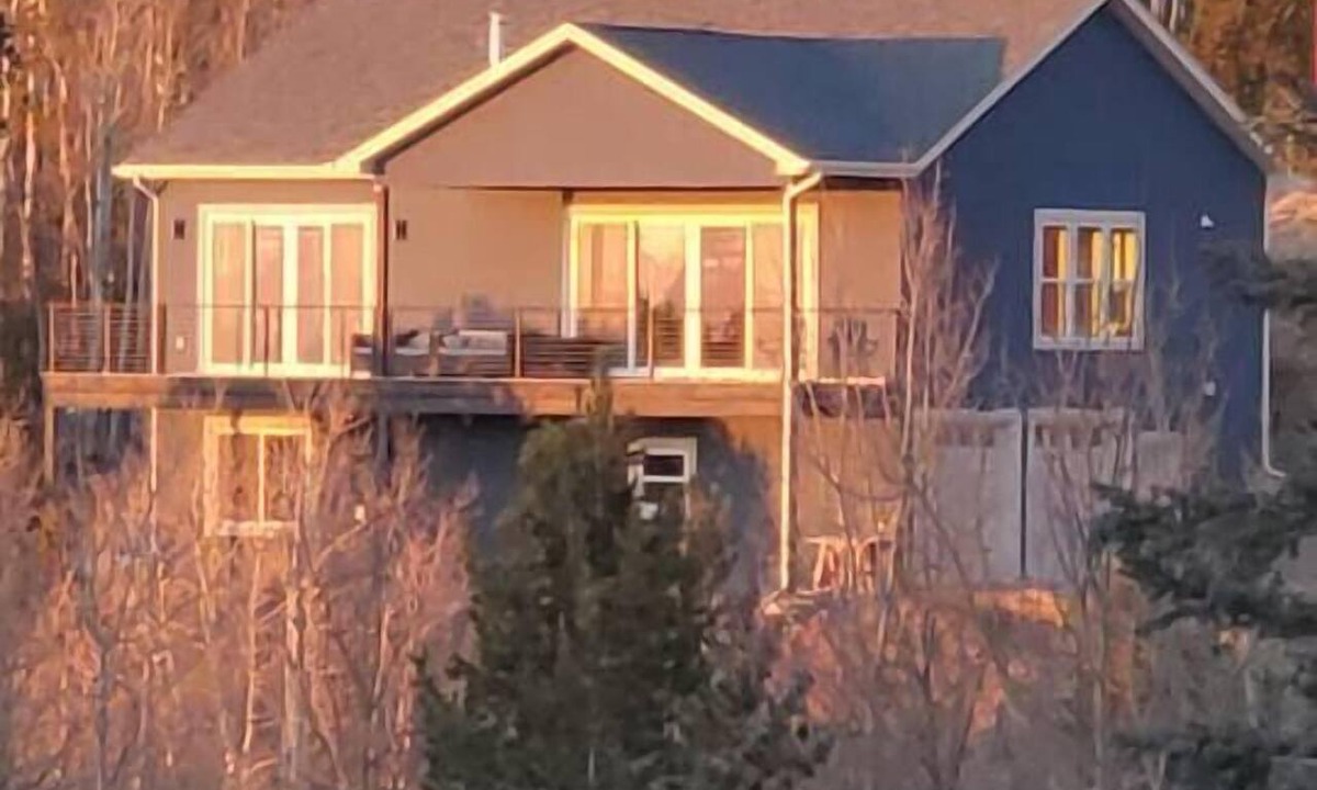 Cripple Creek House | Terraced Peaks - Elevated Mountain Escape