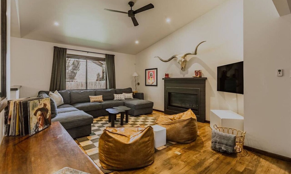 El Jebel House | The Badger House at Blue Lake