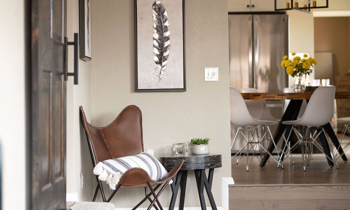 Alamosa House | The Berkeley-Beautiful Modern Home near ASU-Hot Spring Admission Included!