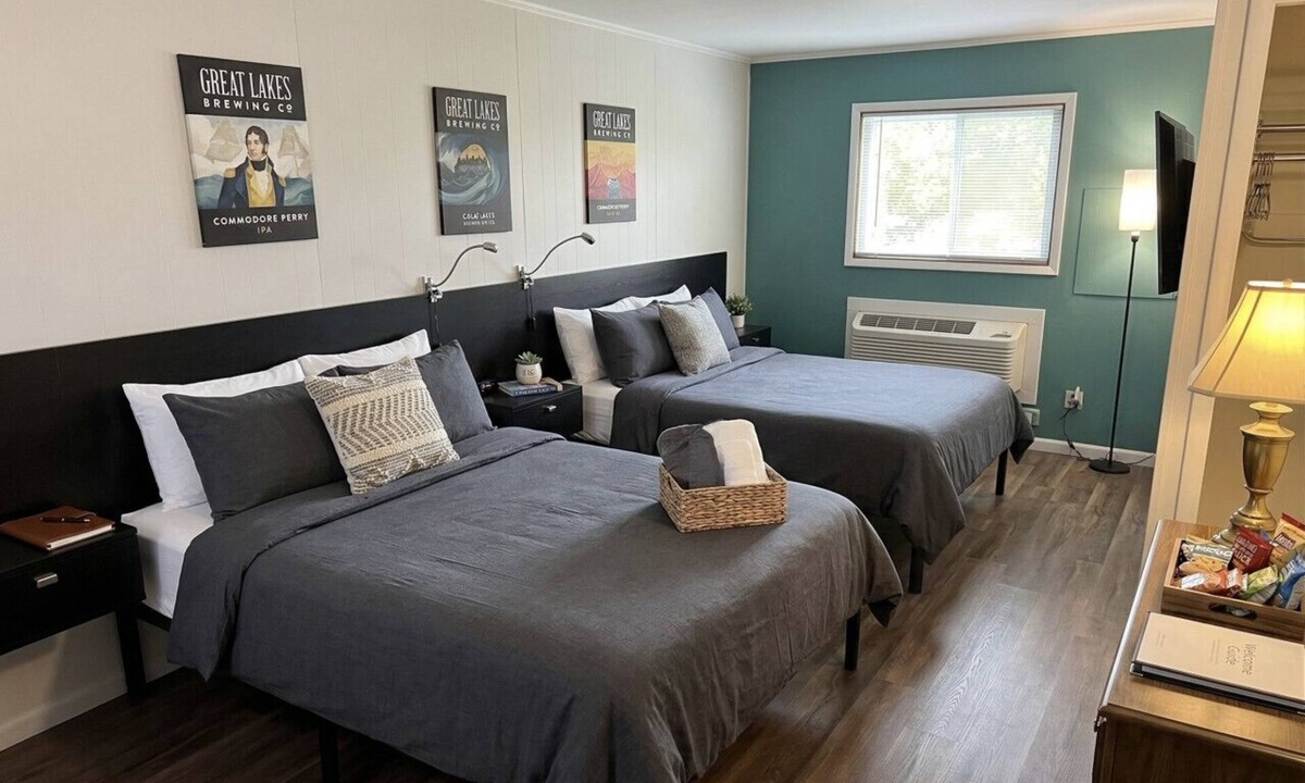 Bay View Bed & Breakfast | The Brewmaster`s Room at The Cedar