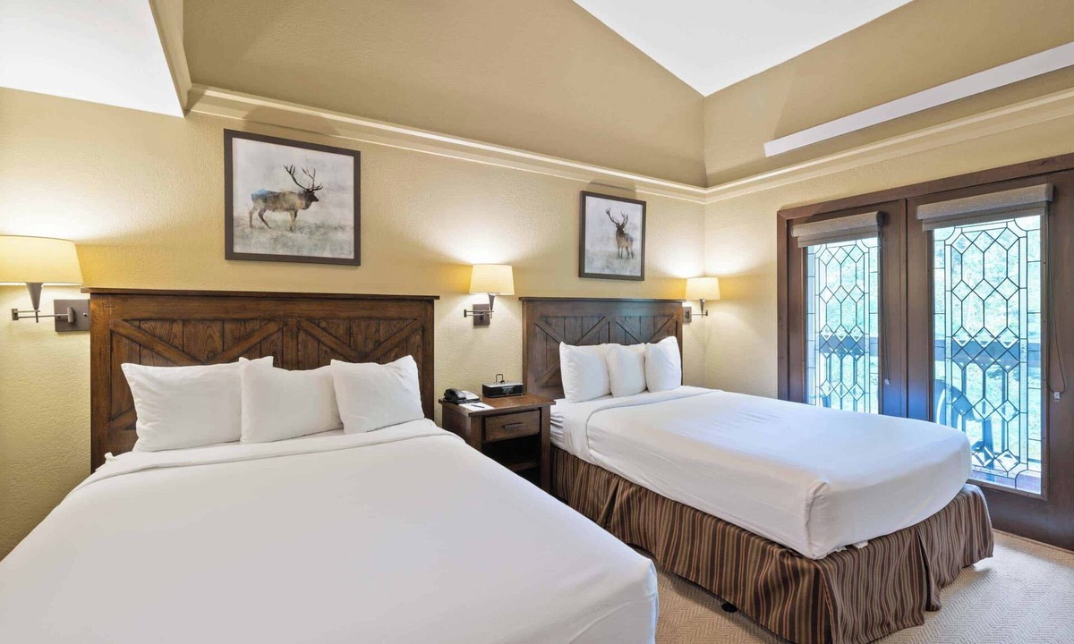 Beaver Creek Condo | The Charter at Beaver Creek C215