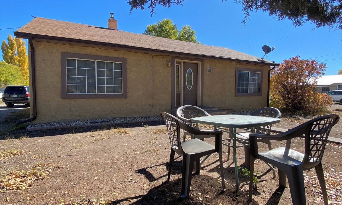 Monte Vista House | The Delightful Blanca Stay- a 3 bedroom house in charming Monte Vista, Colorado