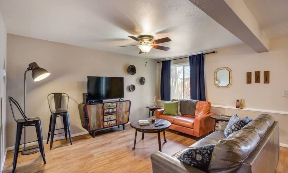 Martinez Park House | The FOCO Flats | Dogs Welcome | Downstairs Duplex