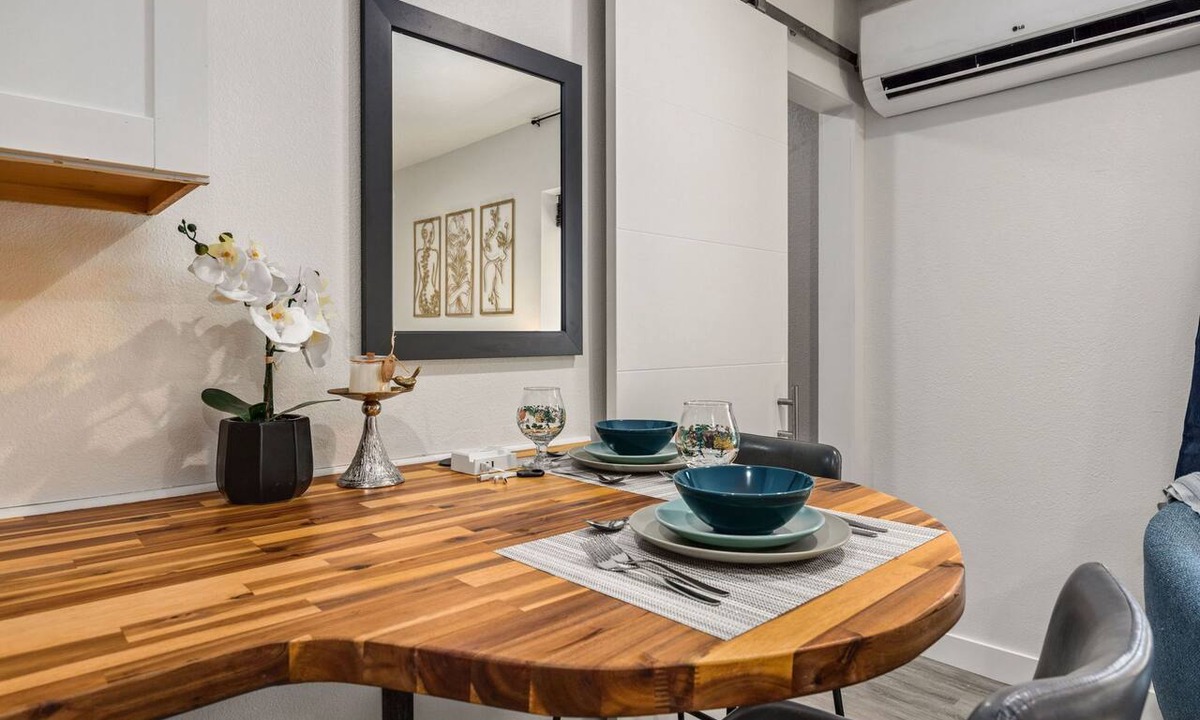 University Park Apartment | The Fox Den in Old Town! Pool, Sauna & Game Room
