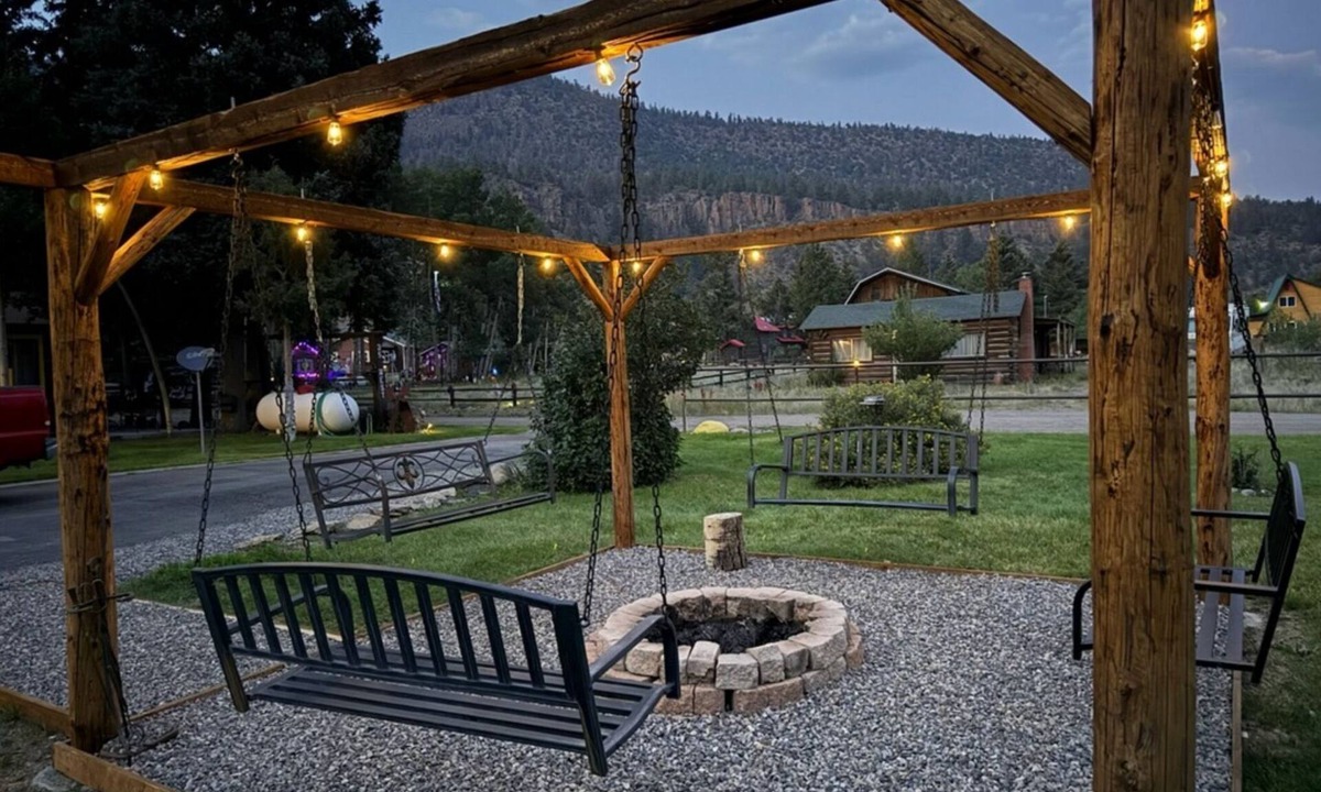 Rio Vista Estates Cabin | The Happy Place Cabin