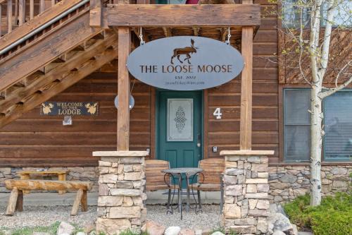 Grand Lake Hotel | The Loose Moose Lodge