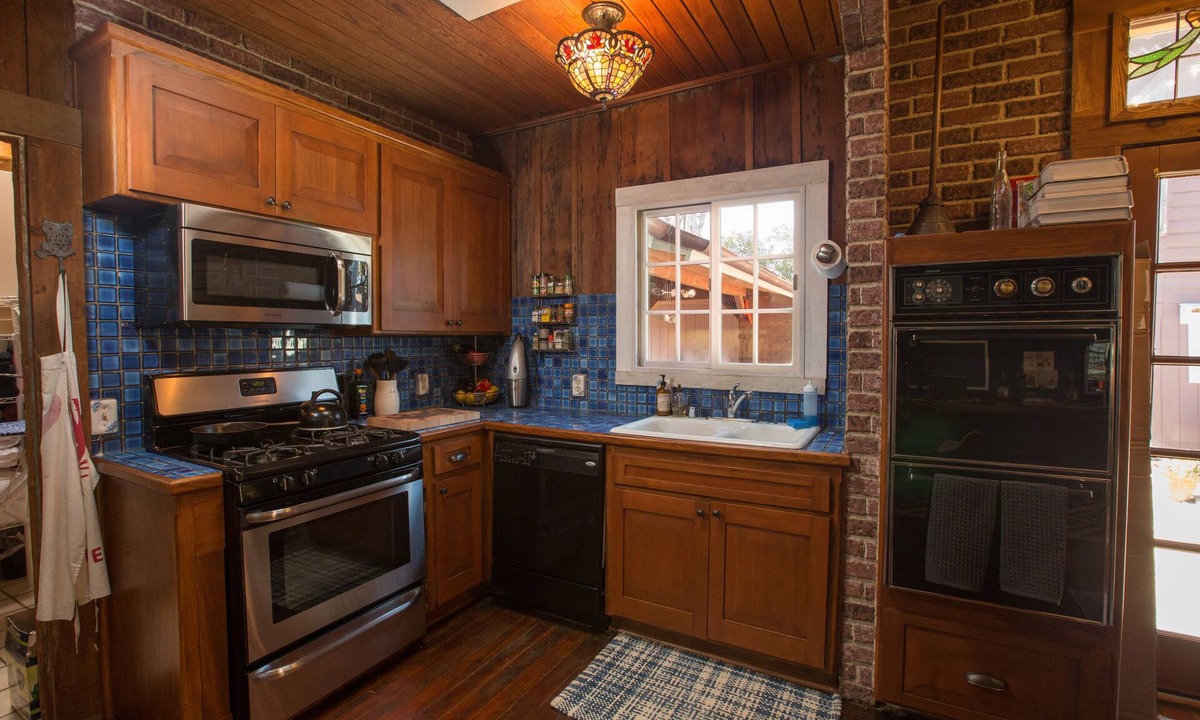 Los Alamos House | The Los Alamos Roadhouse