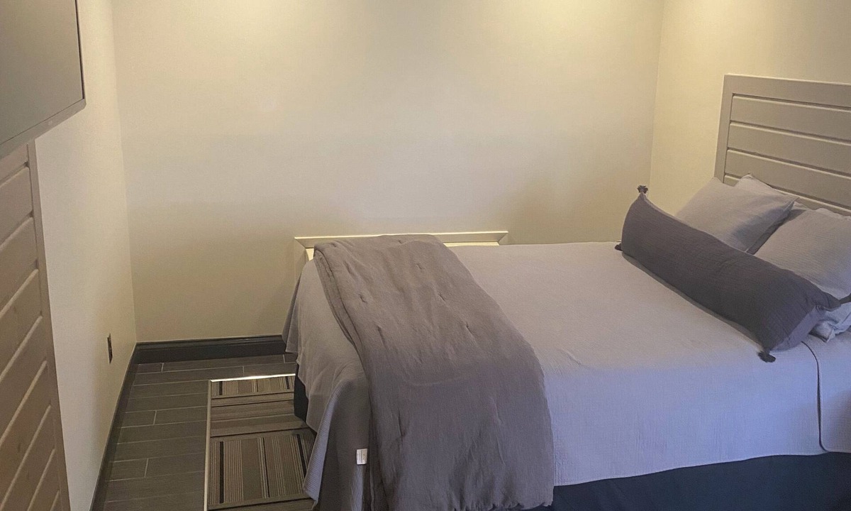 Sandusky Hotel | The Modern Point- 5 nearby Cedarsports&Cedarpoint