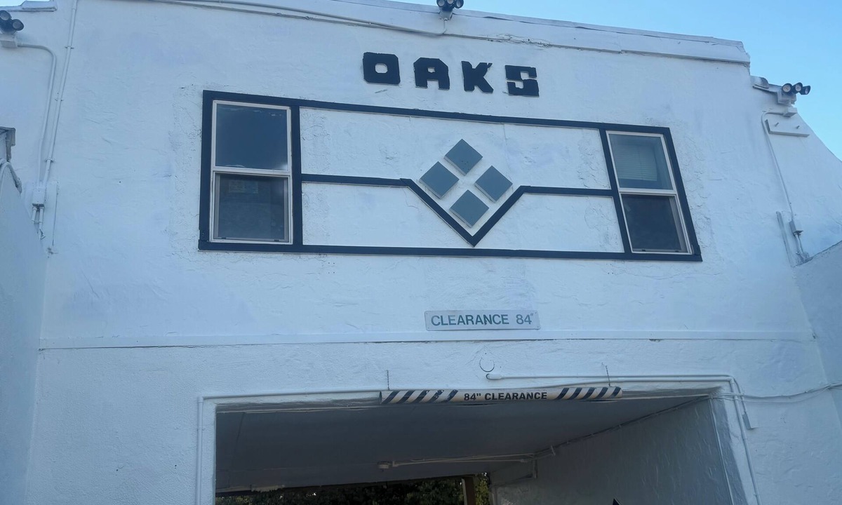 Gilroy Hotel | The Oaks Motel
