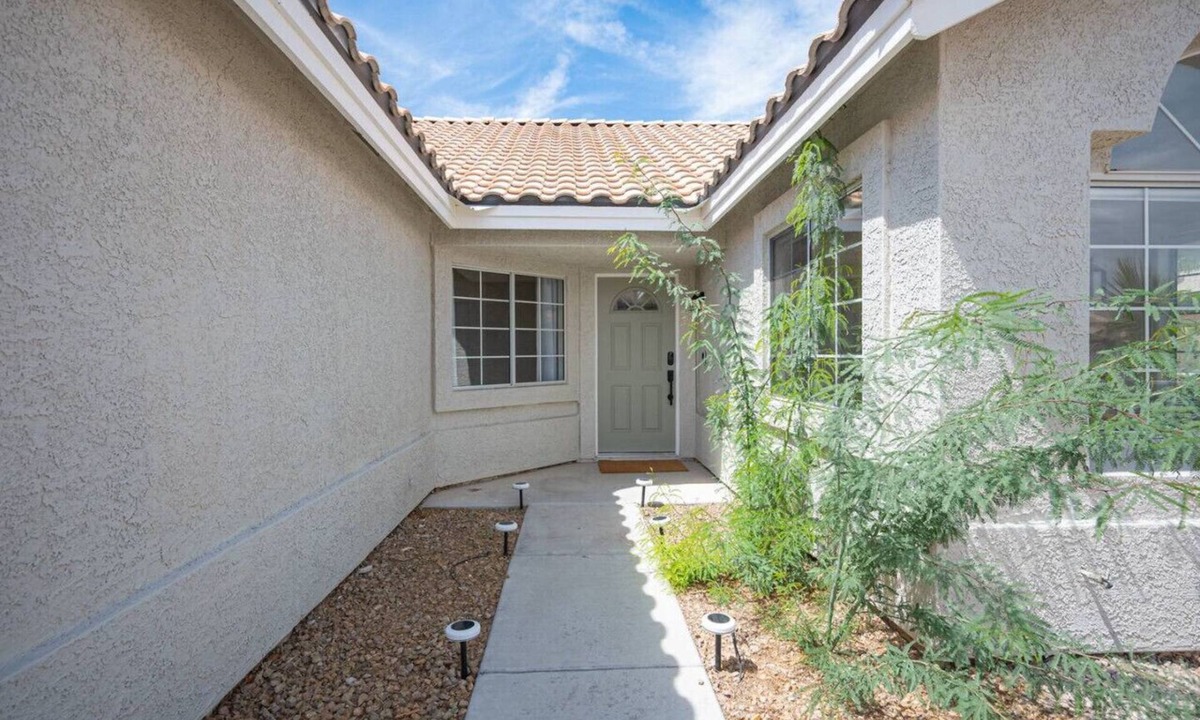 North Las Vegas House | The Pagentry | Modern Home with a King Bed