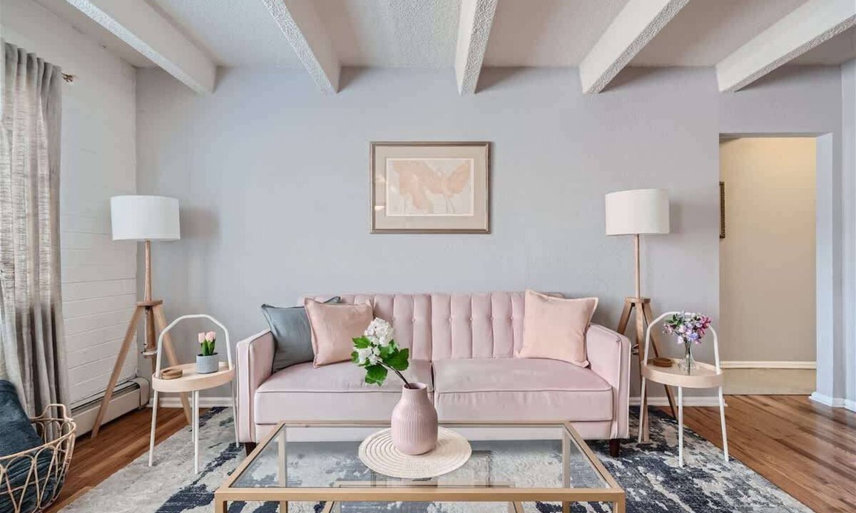 Speer Apartment | The Pink Pearl, 1BD, 30 Day, Wash Park West
