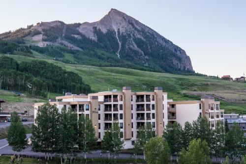 Mount Crested Butte Resort | The Plaza Condominiums, A Vail Resorts Property