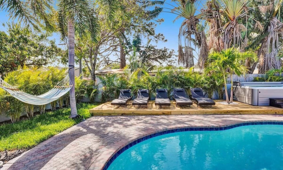 Harbor Village Villa | The Pompano Beach House 🏖️ Heated Pool & Spa | 1 Mile to Beach