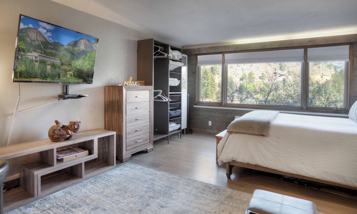 Purgatory Condo | The Serenity Studio | AC, Pool, Hot Tub, Golf & Ski
