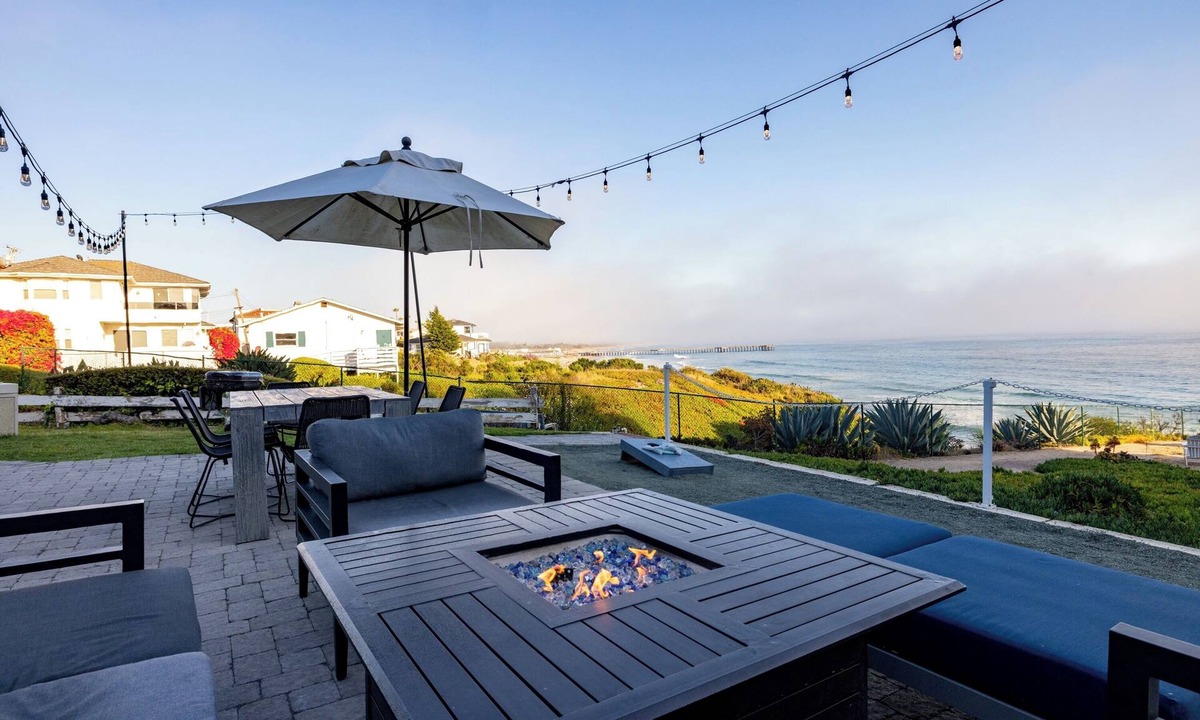 Motel District Hotel | The Tides Oceanview Inn and Cottages