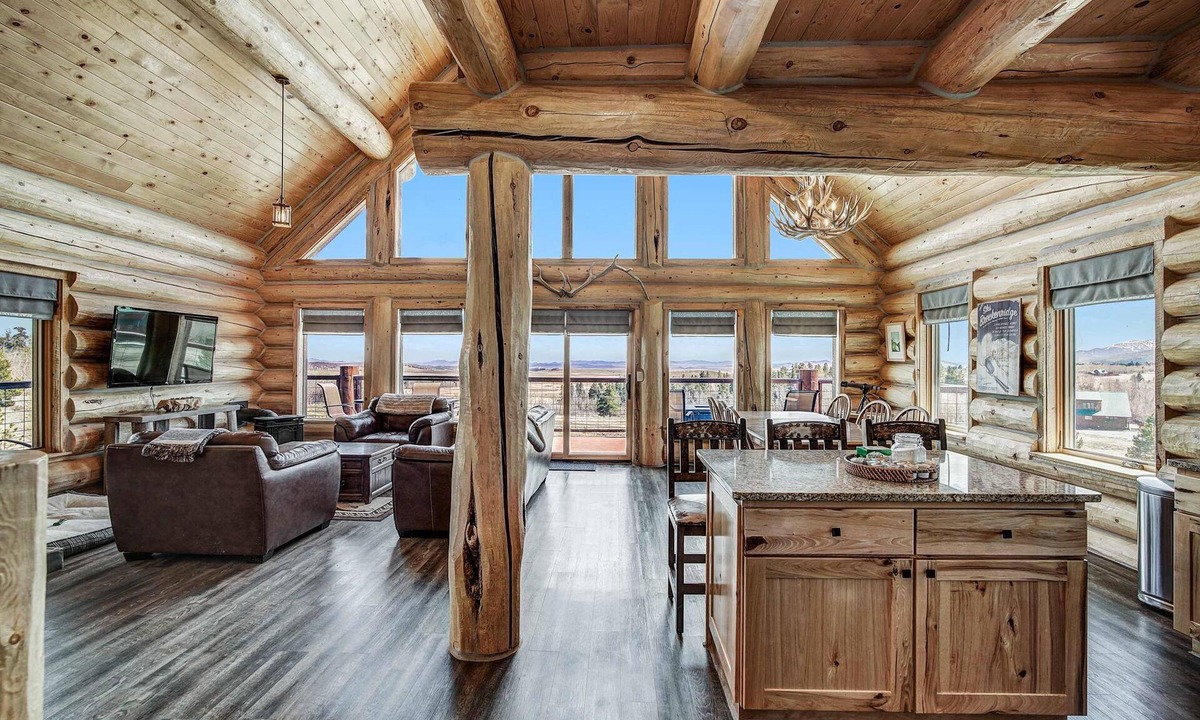 Fairplay Ski Chalet | Thick Spike Lodge - Huge space for the whole group!