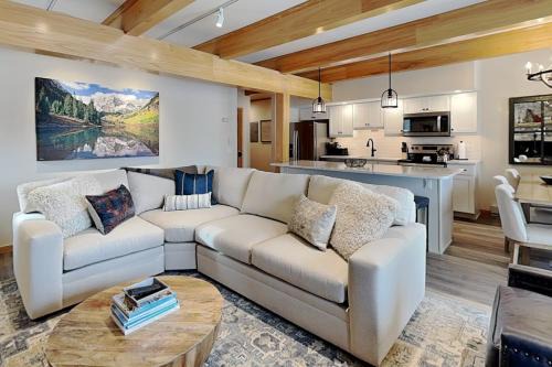 Snowmass Village House | Timberline Condominiums 3 Bedroom Premier Unit B1A
