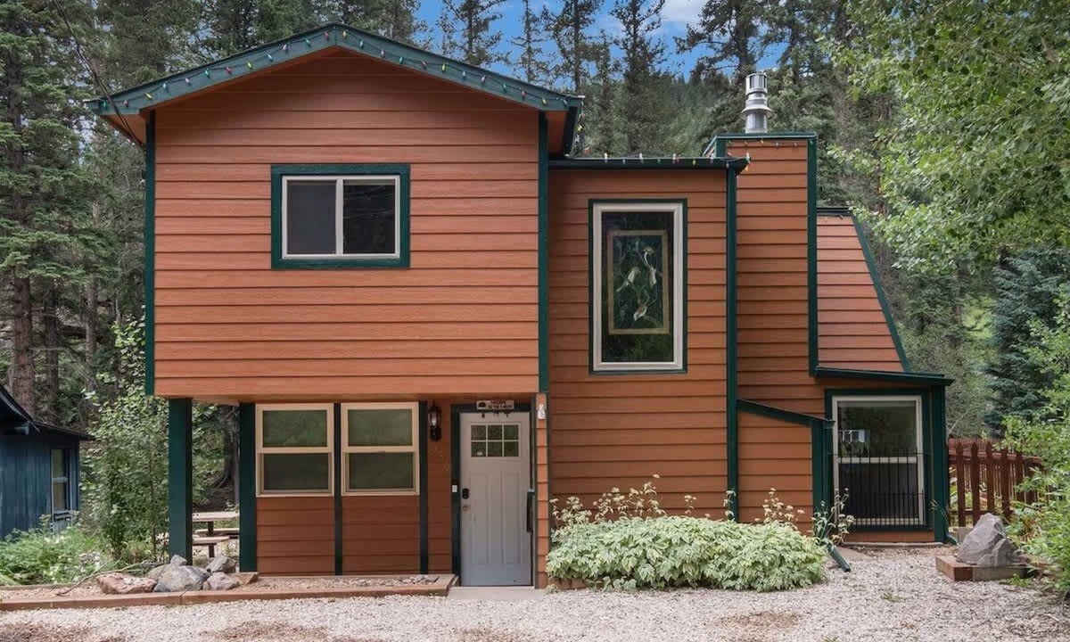 Estes Park House | Tranquil Stream Cabin; quaint Estes Park cabin!