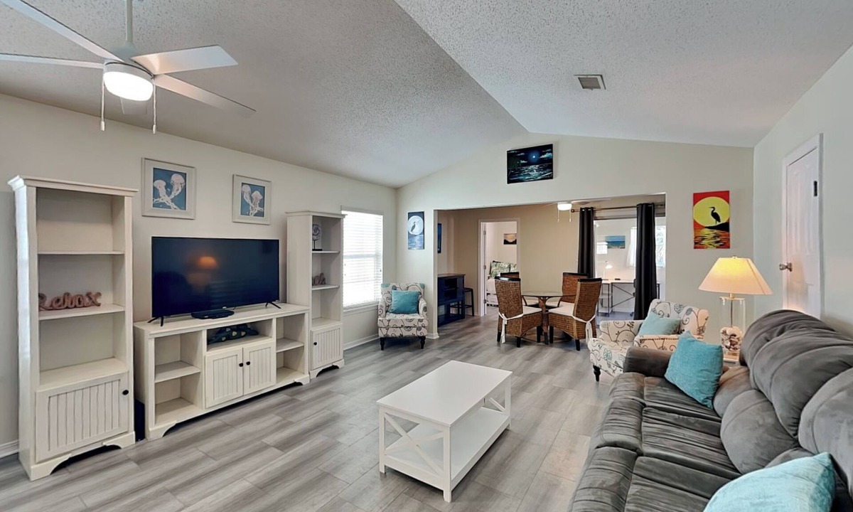 Navarre Beach House | Tranquility Base | Easy Walk to Beach, Cozy Home!