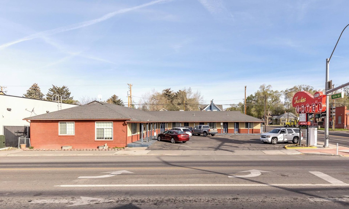 Elko Hotel | Travelers Motel