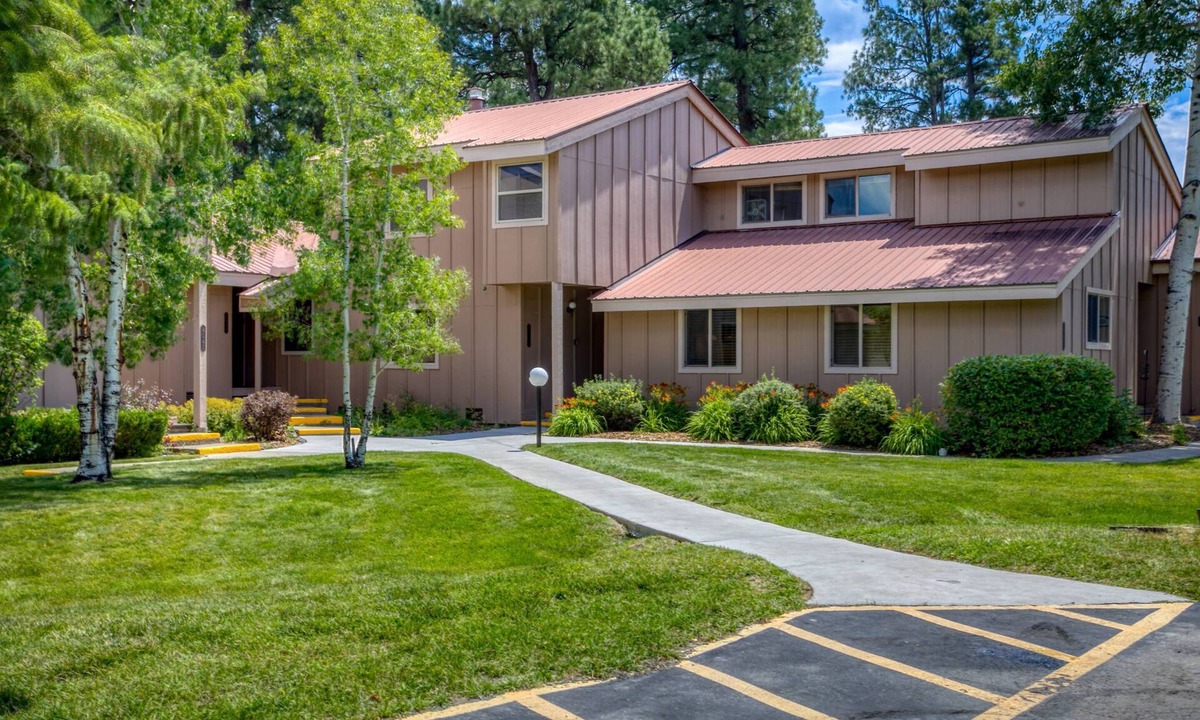 Pagosa Springs Condo | Tubing Promo! Cozy Uptown Condo. Close to Amenities and Pet Friendly!